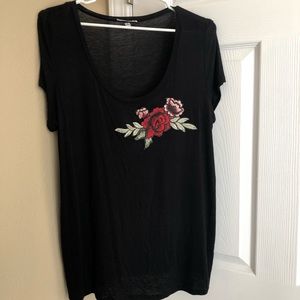 Persaya Women’s XL Black Rose Embroidered Shirt